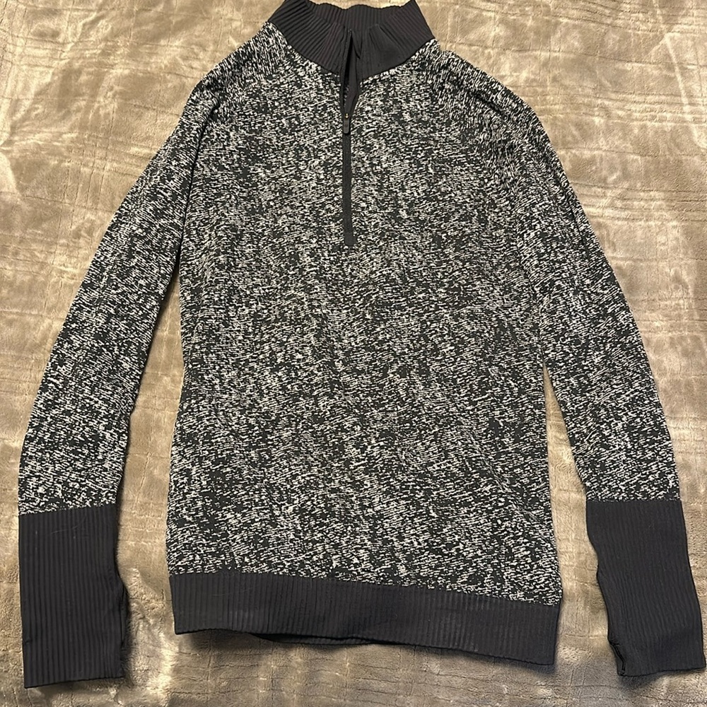 Lululemon quarter zip athletic top